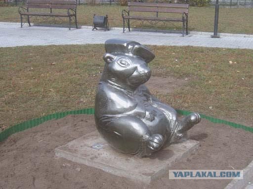 10 самых веселых памятников в России