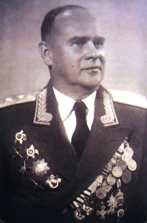 Два поколения героев
