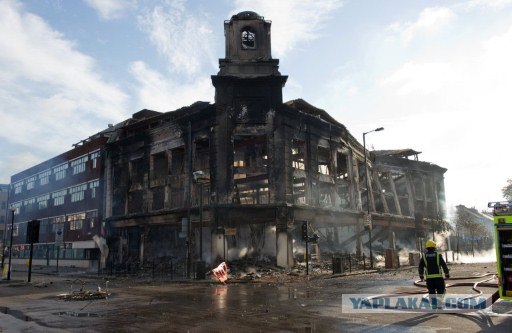 Погромы в Англии