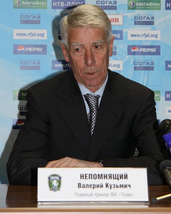 А у нас новый тренер сборной по футболу