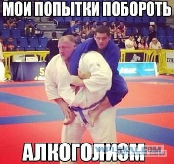 "Лига алкоголиков" продолжает прием граждан в свои ряды