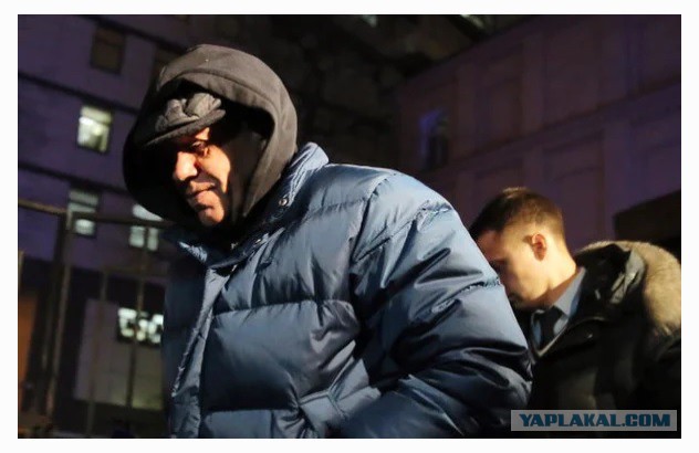 ЧП с сотрудником кремлевской охраны: после дорожного конфликта прокололи колесо