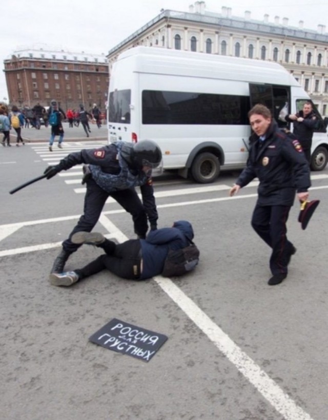 Чуток картинок. Политика