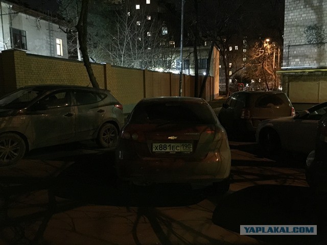 С чем боролись, на то и напоролись — москвичи мстят эвакуаторам