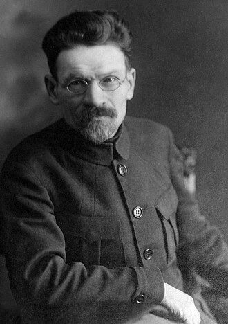 Мавзолей Ленина на Красной площади открывается сегодня для посетителей после двухмесячных профилактических работ.