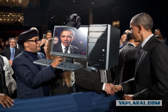 Люди, фотографирующие на iPad2
