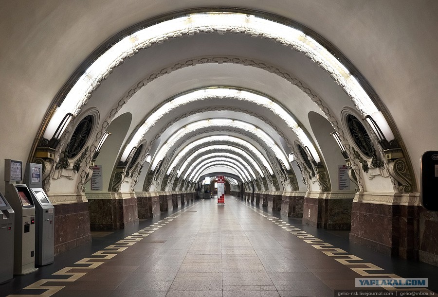 чем поразили иностранцев фотографии пустых станций метро. Смотреть фото чем поразили иностранцев фотографии пустых станций метро. Смотреть картинку чем поразили иностранцев фотографии пустых станций метро. Картинка про чем поразили иностранцев фотографии пустых станций метро. Фото чем поразили иностранцев фотографии пустых станций метро