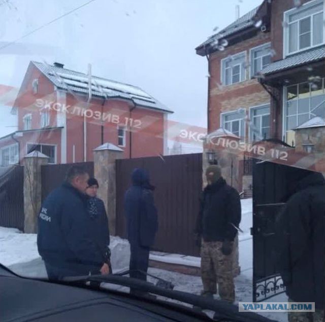 В домах главы МЧС Кемеровской области Александра Мамонтова прошли обыски