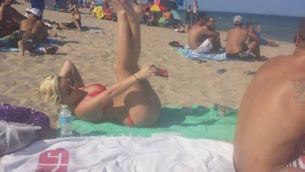 Давай еще вот так меня сфоткай