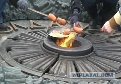 В Киеве разбили памятник князю Владимиру