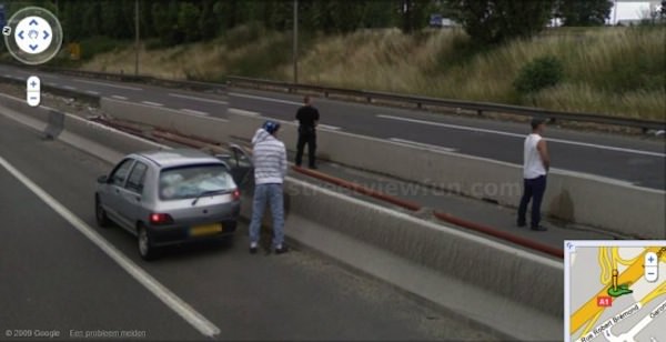 Самые странные и непонятные вещи, попавшие в камеру Google Maps
