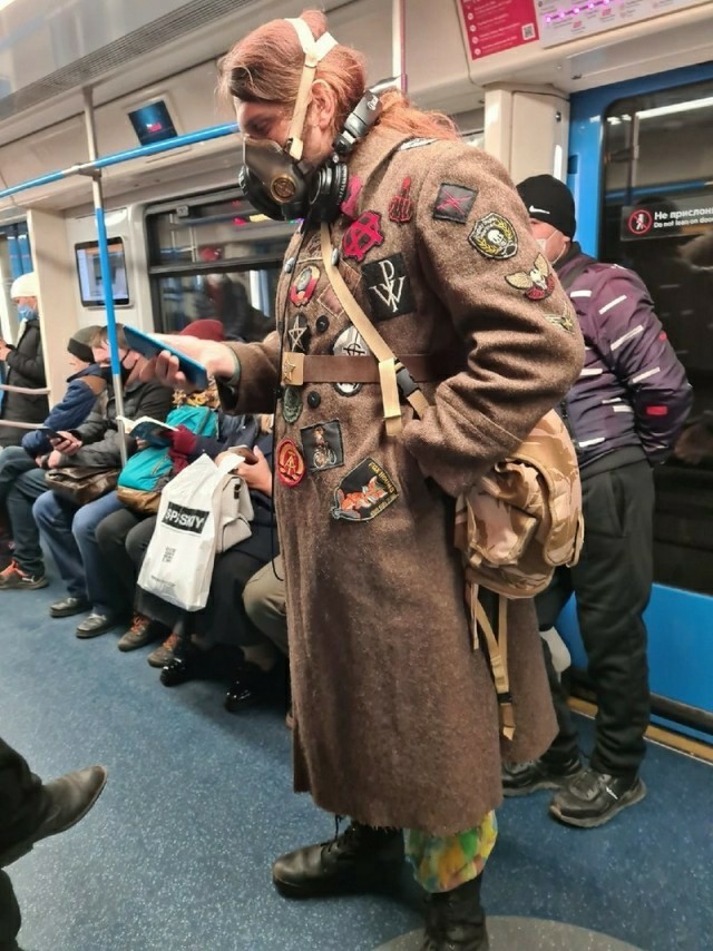 Свежие модники из российского метрополитена