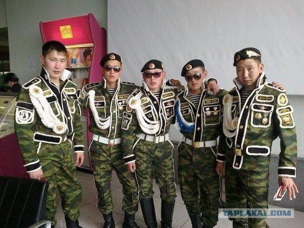 Спецназ мотошвейных войск едет на дембель