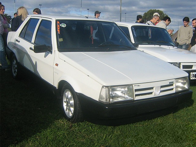 10 советских автомобилей, которые сложно отличить от иностранных моделей