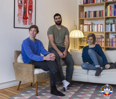 Тысячи людей вышли на улицы Берлина: требуют принять больше беженцев