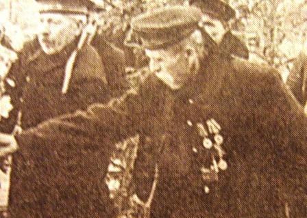 Сталин подошел к казаку и замер, глядя на его грудь: что скрывалось под шинелью «уголовника» на приеме в Кремле