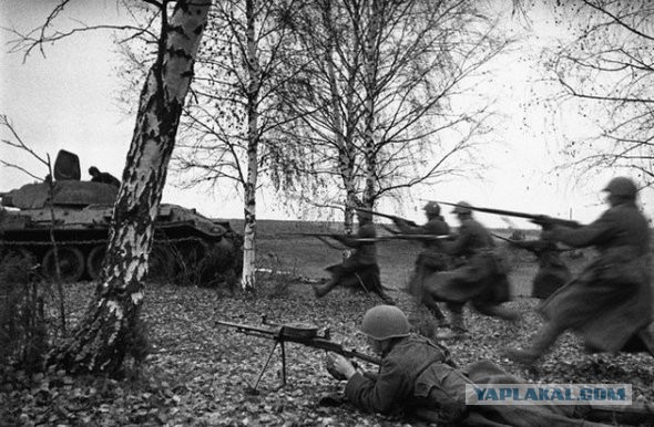 В Крыму захвачены Совмин и Верховная рада, официальных заявлений еще не было