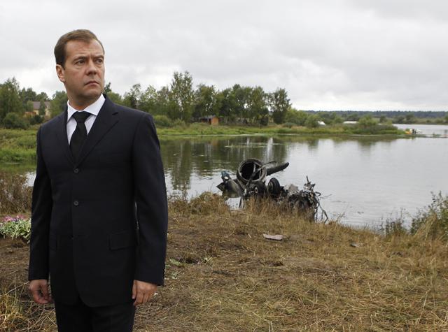 "Локомотив" разбился...