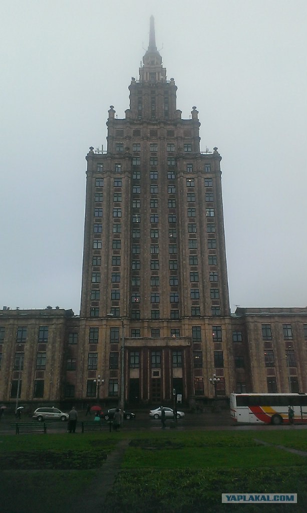 32 факта о сталинских высотках