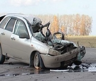 Я повернул голову.... Никого не было... Удар....Убил всю семью