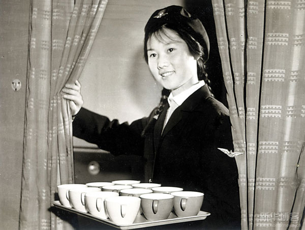 Суровые тренировки китайских стюардесс