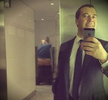 Сотрудников администрации президента РФ обязали избавиться от iPhone к 1 апреля