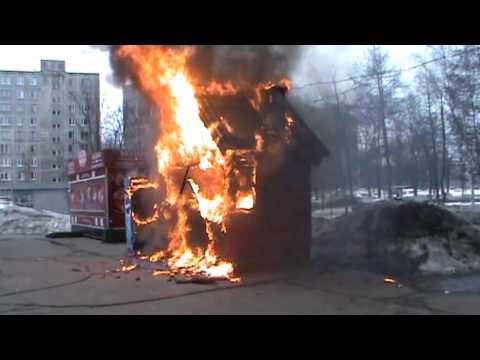 "Эээ, чё снимаешь, мы умираем за вас!"