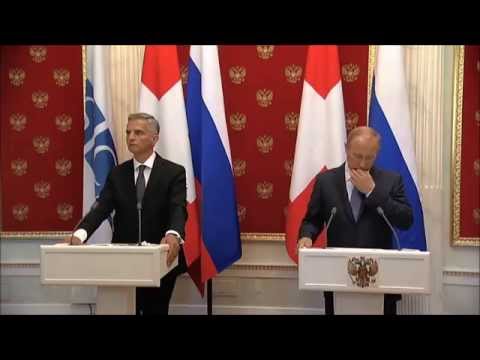 Зеленский об особом статусе Донбасса: от Украины никто не может ничего требовать