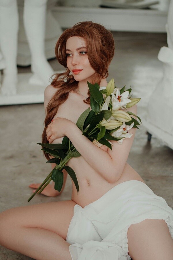 Девушки из Сети к Пятнице.