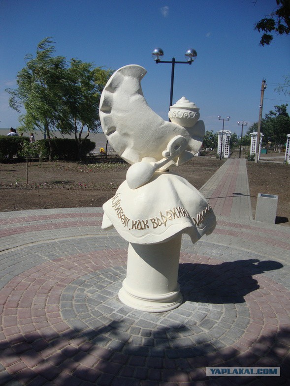 Необычные статуи мира