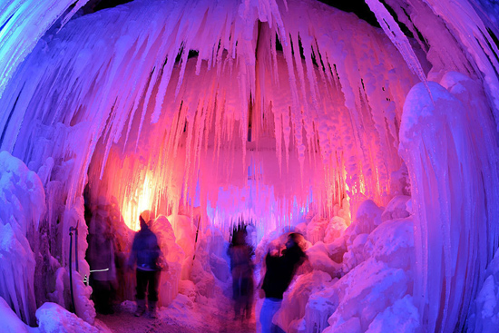 Ледовый дворец Швейцарии (14 фото)