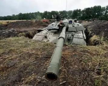 Танк ВСУ уничтоженный на дороге "Бахмутка"