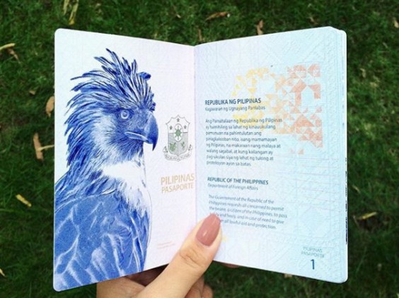 Что находится внутри паспортов у жителей разных стран