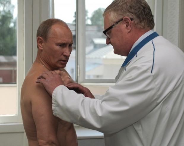Вакцинация Зеленского породила шутки и мемы