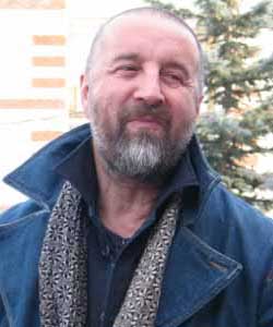 Брови проигал...