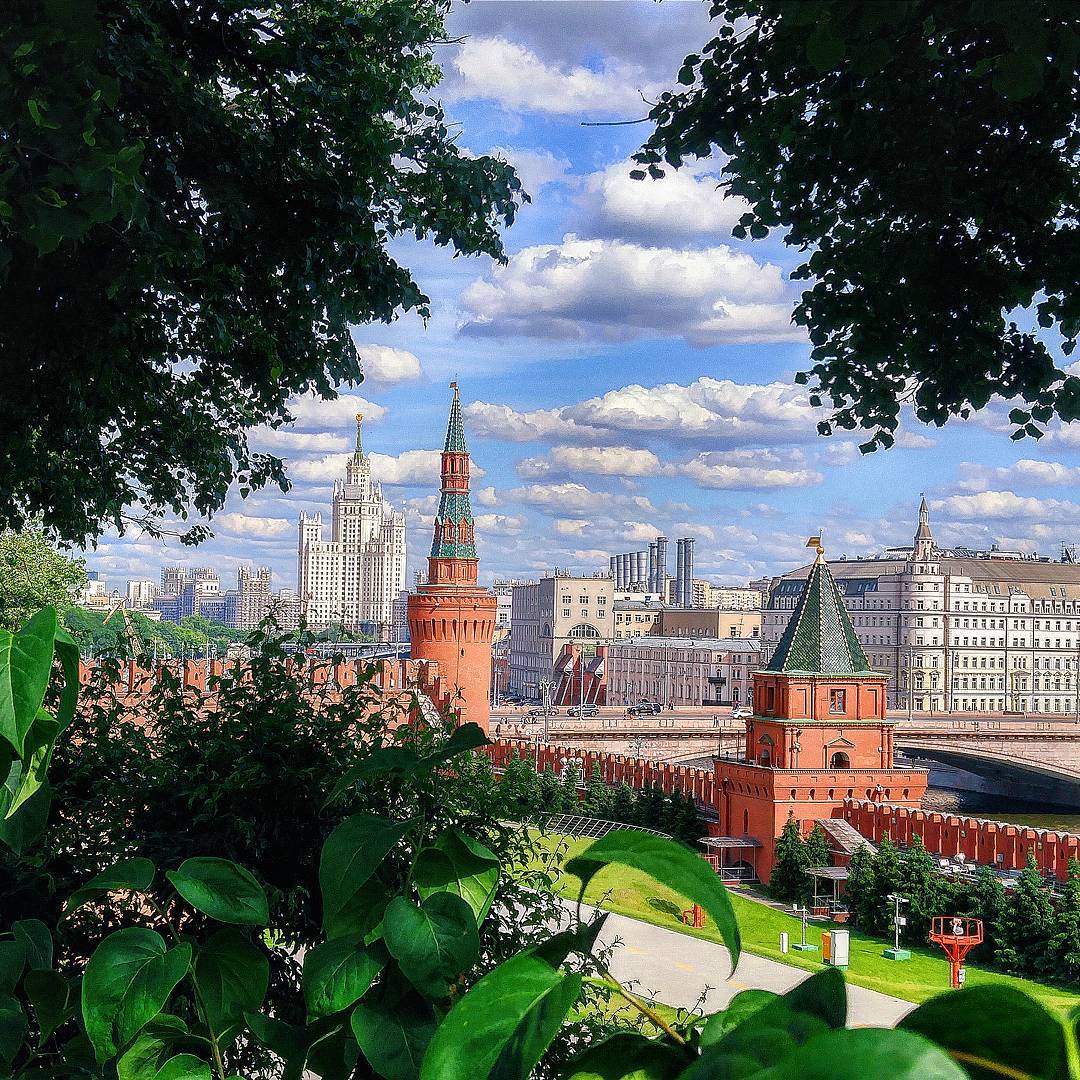 Зеленая москва фото