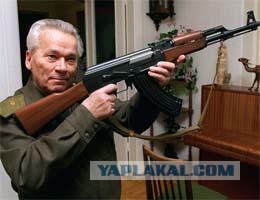 Сердюков: автомат Калашникова морально устарел