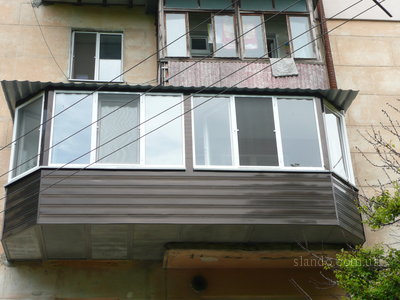 Янукович вводит налог на застекленный балкон.
