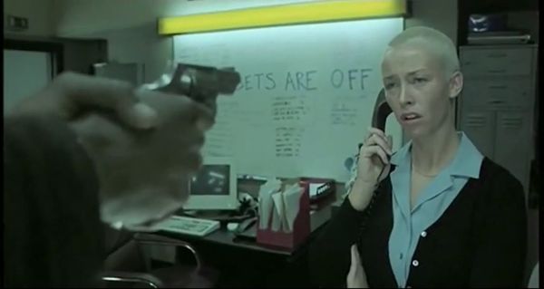 Не в шашки, а конём надо было...