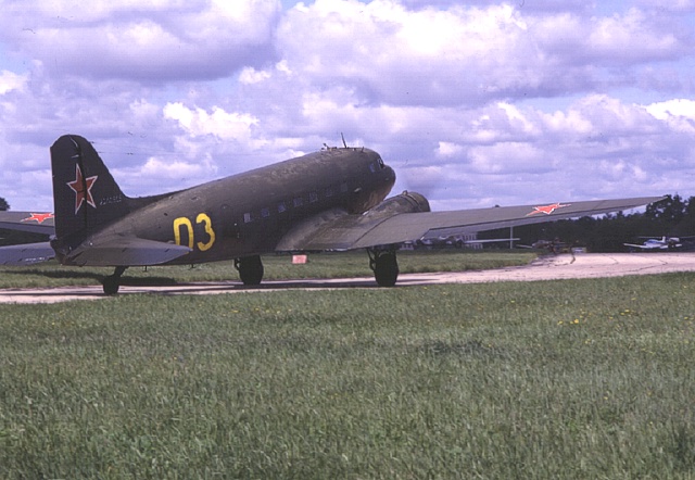 Самолёт-эпоха. Douglas DC-3 (C-47, Ли-2).