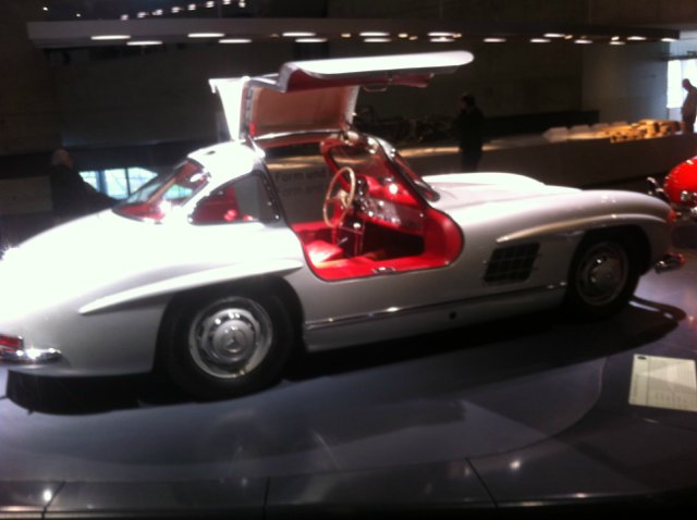 Фотоотчет. Германия. Музей Mercedes-Benz