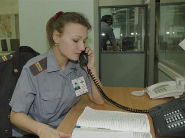 Российская женщина-полицейский на коне запала в душу японцам