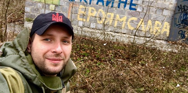 На границе Украины с Россией задержали автобусы с проститутками