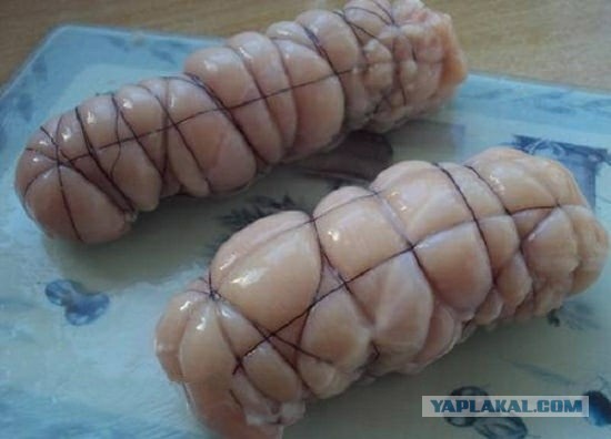 Лихая наездница на байке
