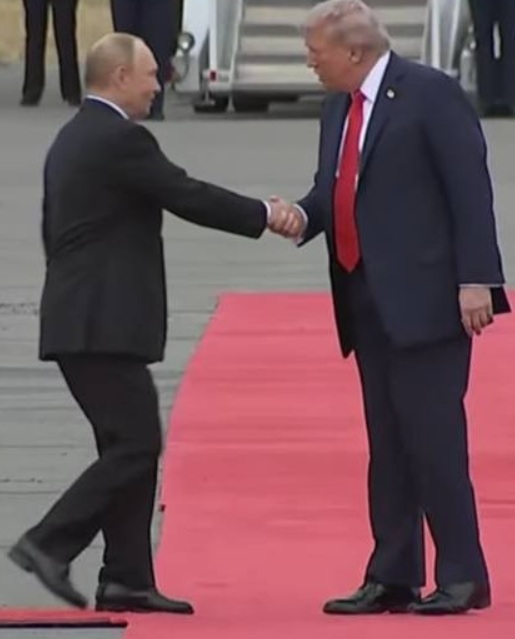 Путин прилетел в Анкоридж