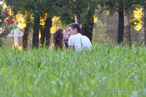 Эпидемия поцелуев на "Острове слёз"