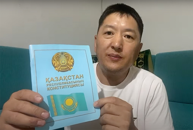 В Казахстане вновь начались языковые патрули: последователь Куата Ахметова терроризирует русских женщин в Павлодаре