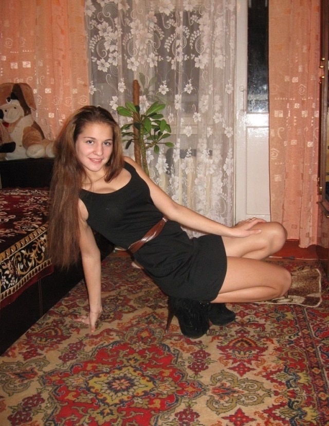 От улыбки хмурый день светлей...