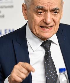 России пора перейти на шестидневную рабочую неделю
