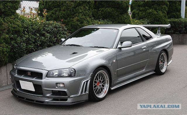 Эволюция Nissan Skyline в картинках